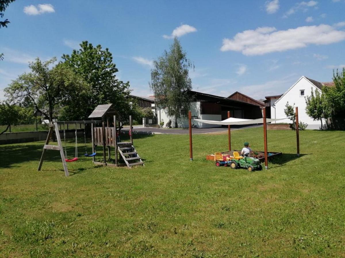 Hotel Wohlfühlhof Bachzelt Weitersfeld Exterior foto
